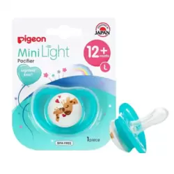 Pigeon Minilight Pacifier Large Sized Teeth Friendly For 12+ months Babies in Giraffe Prints- Light Blue